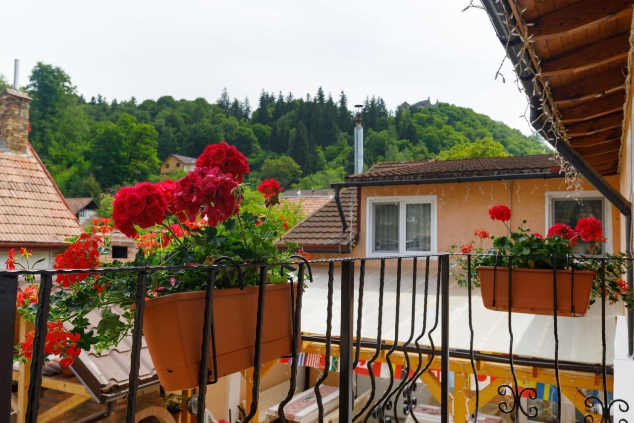 Casa Dacica Hotel Râşnov Exterior photo
